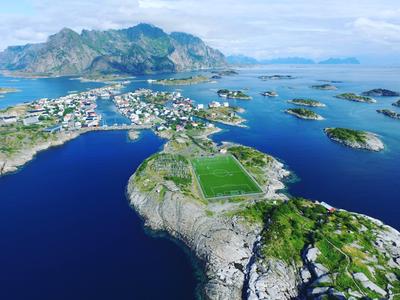 Henningsvær