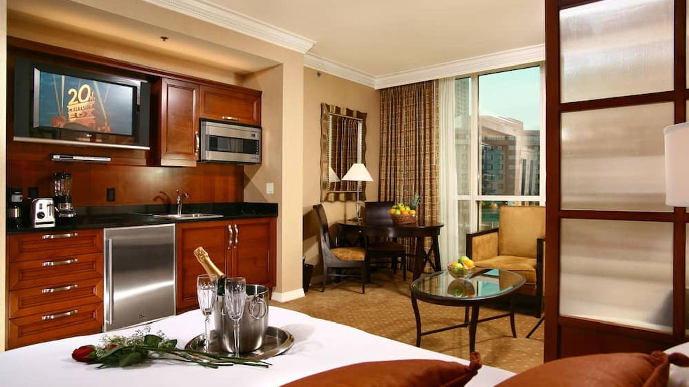 Luxury Suites International at The Signature