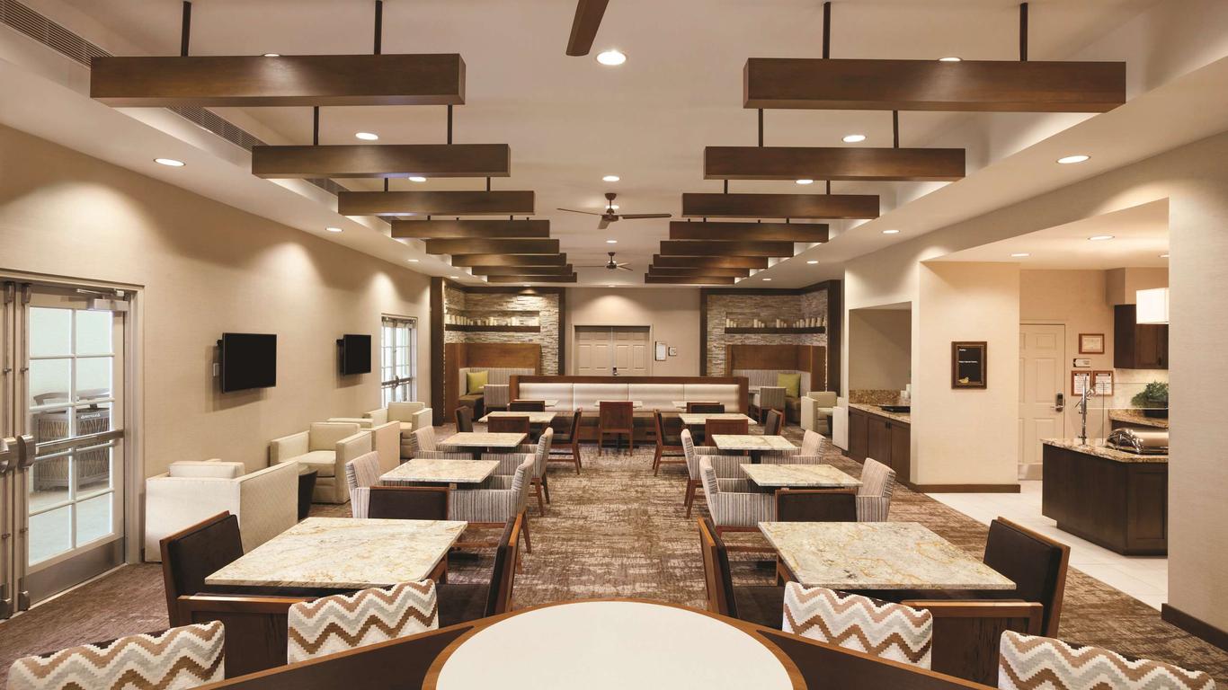 Homewood Suites by Hilton Tucson/St. Philip's Plaza University