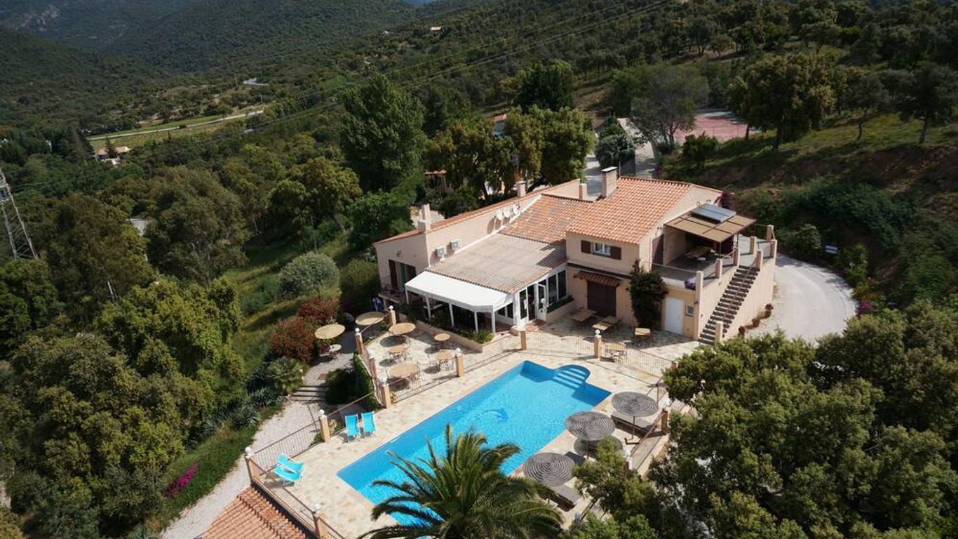 Villa Nais B&B