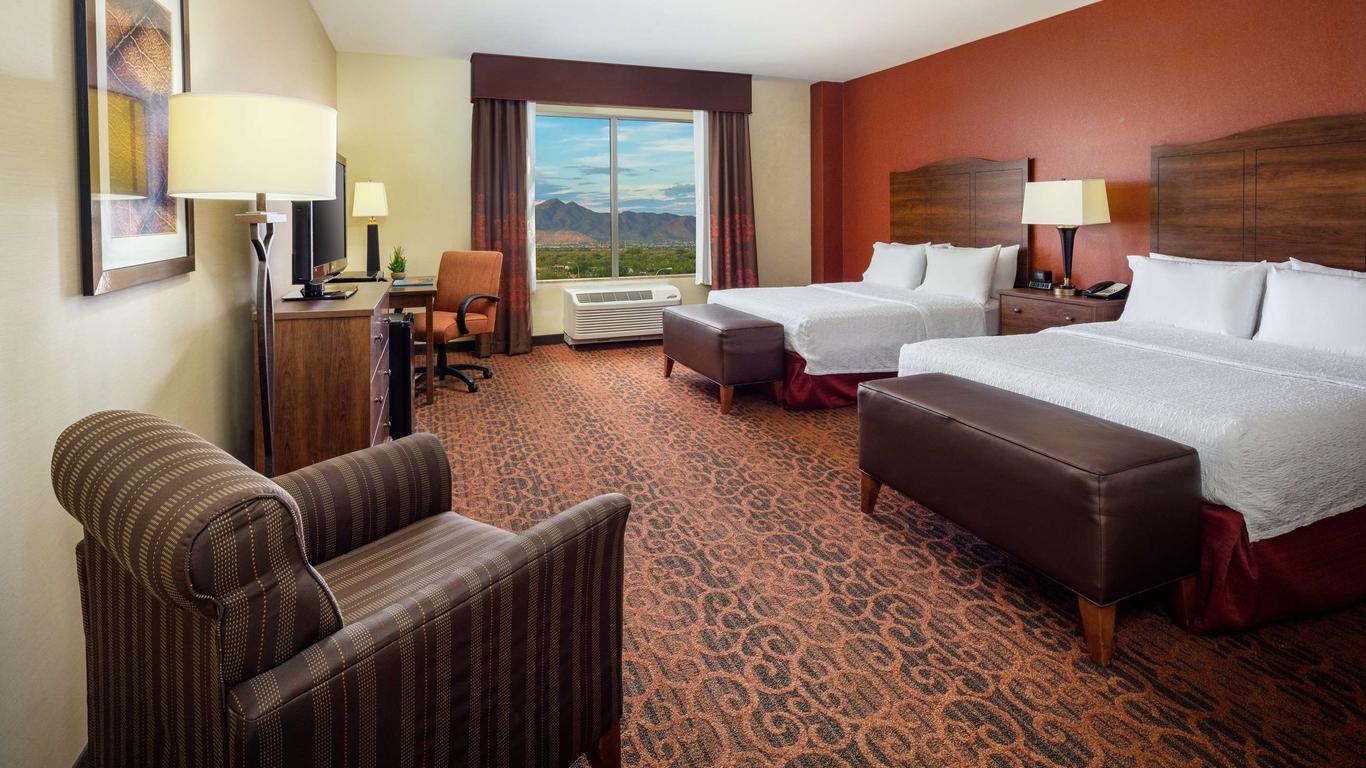 Hampton Inn & Suites Scottsdale at Talking Stick