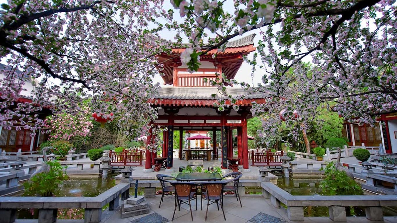 Tang Dynasty Art Garden Hotel