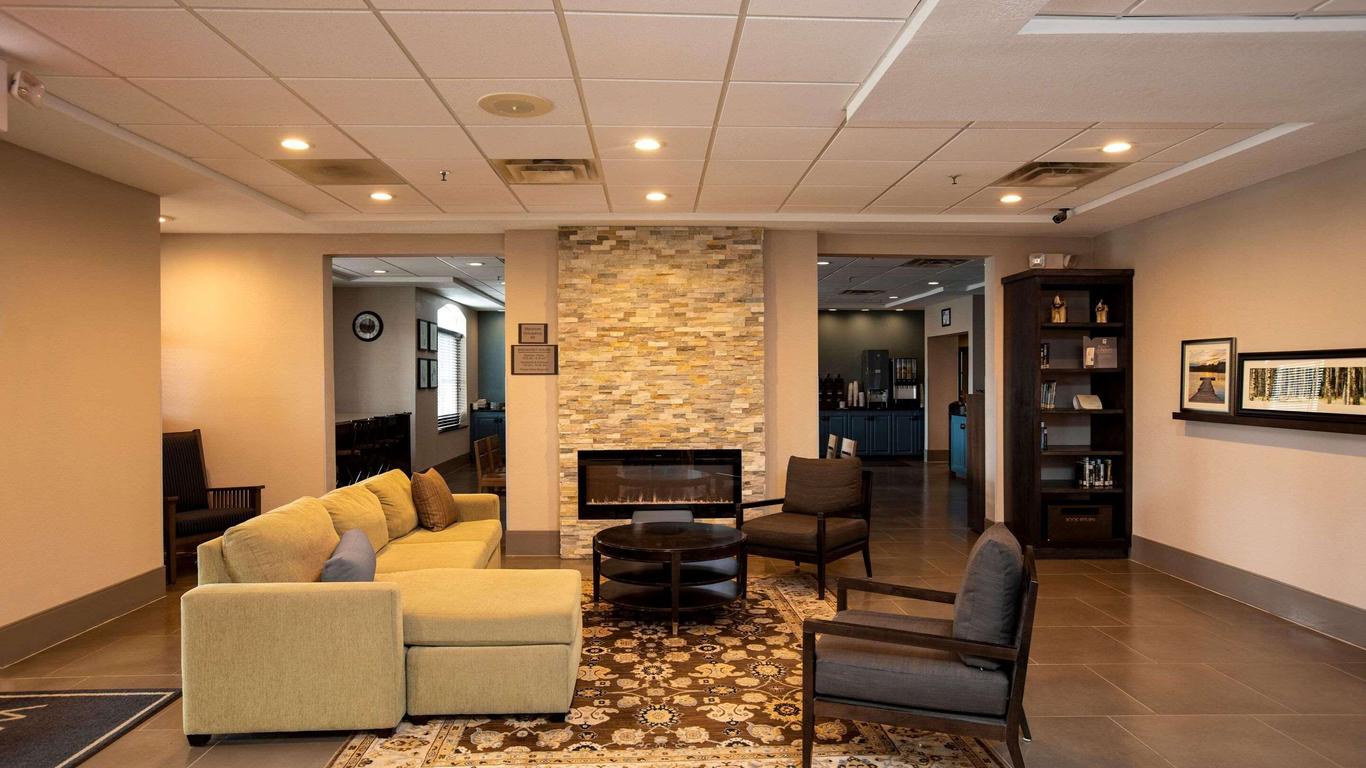 Country Inn & Suites by Radisson, Wilson, NC